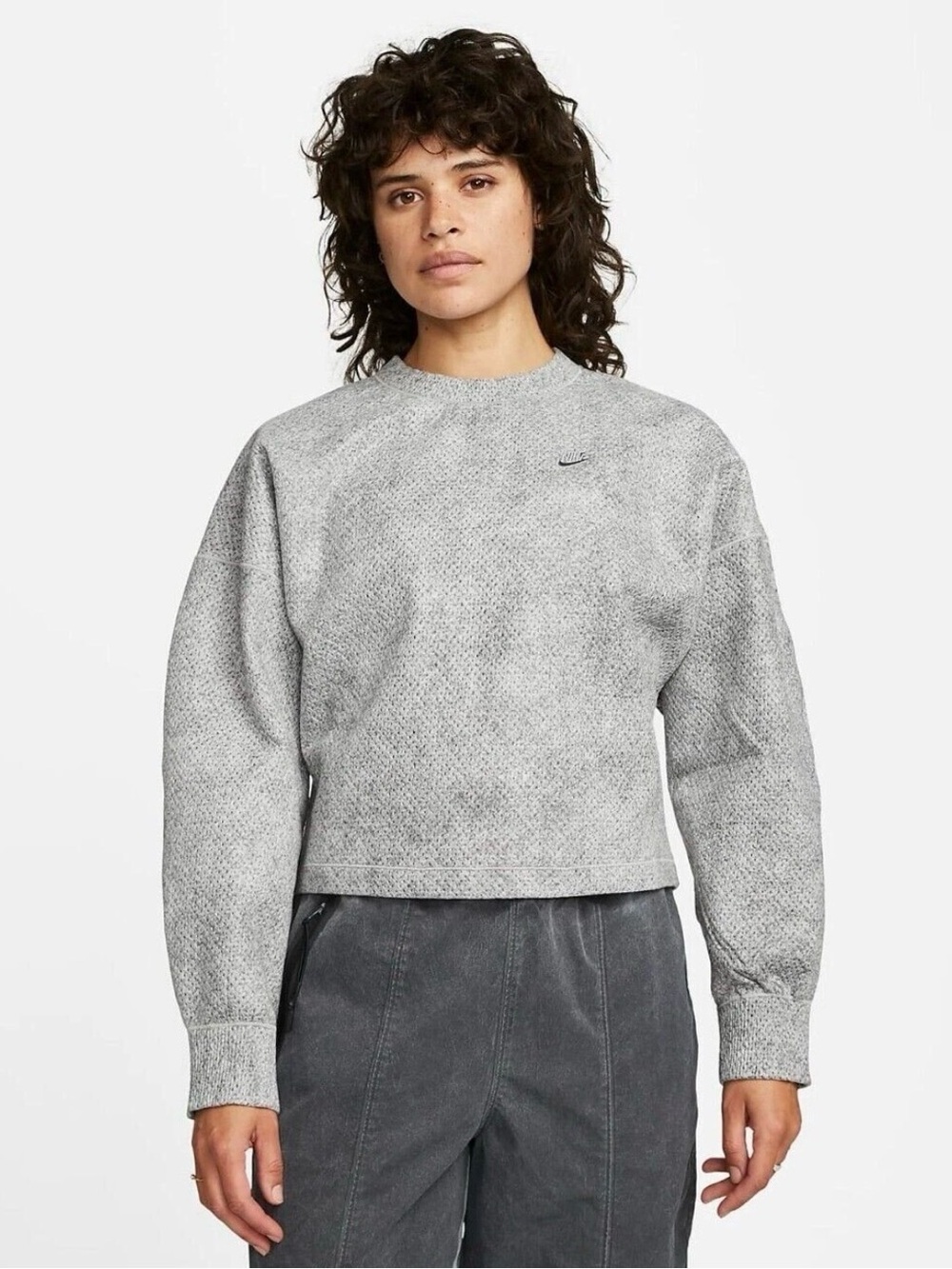 Nike Forward Tech Pack Women's 2X DQ7908-077 Therma-Fit Grey Crop Long Sleeve